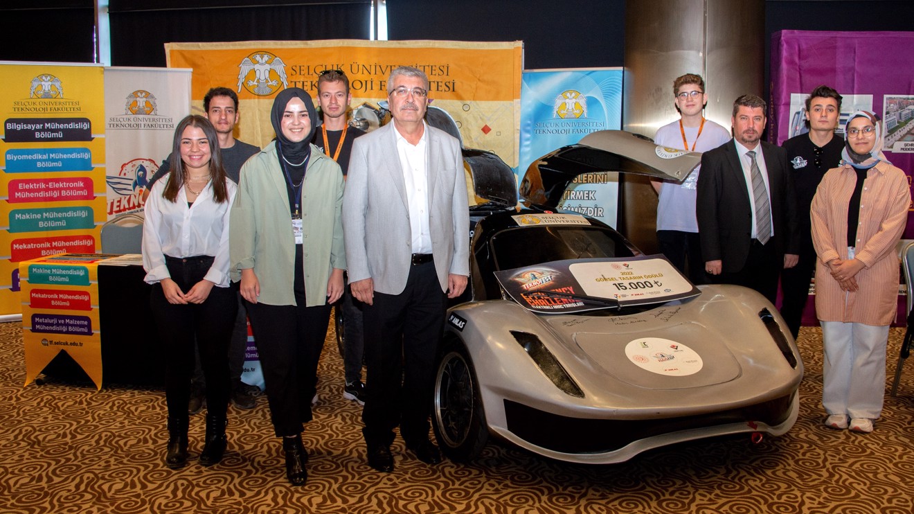 Selçuk Üniversitesinin Elektrikli Aracı, Otomotiv Sektörüyle Buluştu